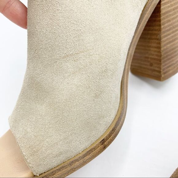 Marc‎ Fisher Vashi Ankle Strap Suede Chunky Heels - Picture 9 of 15